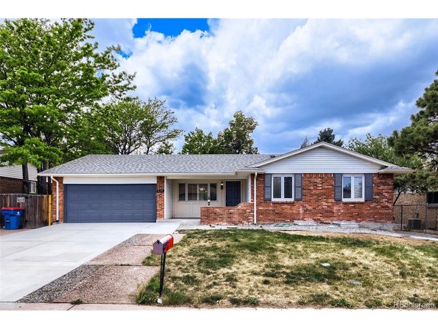 689 Jasper St, Aurora, CO 80011