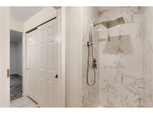 689 Jasper St, Aurora, CO 80011