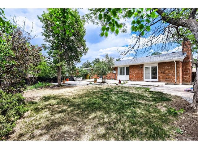 689 Jasper St, Aurora, CO 80011