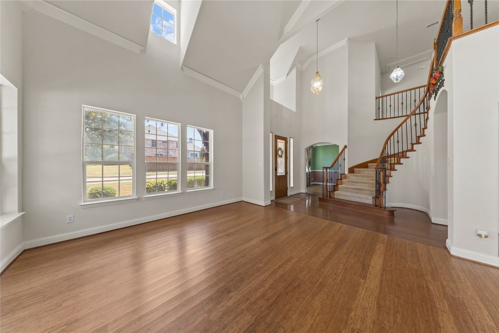 Image 14 of property listing at 1615 Thornberry Drive, Wylie, TX 75098