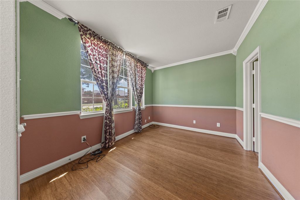 Image 27 of property listing at 1615 Thornberry Drive, Wylie, TX 75098