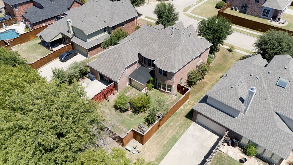 Image 4 of property listing at 1615 Thornberry Drive, Wylie, TX 75098