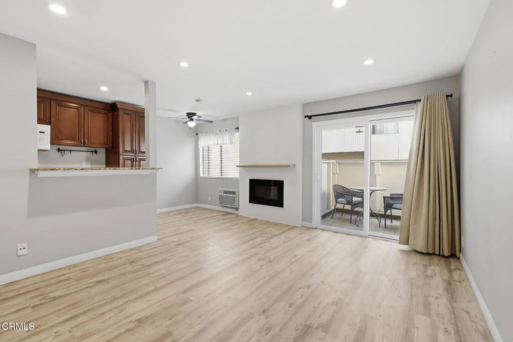28947 E Thousand Oaks Boulevard, Agoura Hills, CA 91301