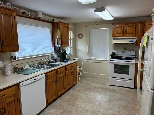 123 Bradford Road, Keene, NH 03431