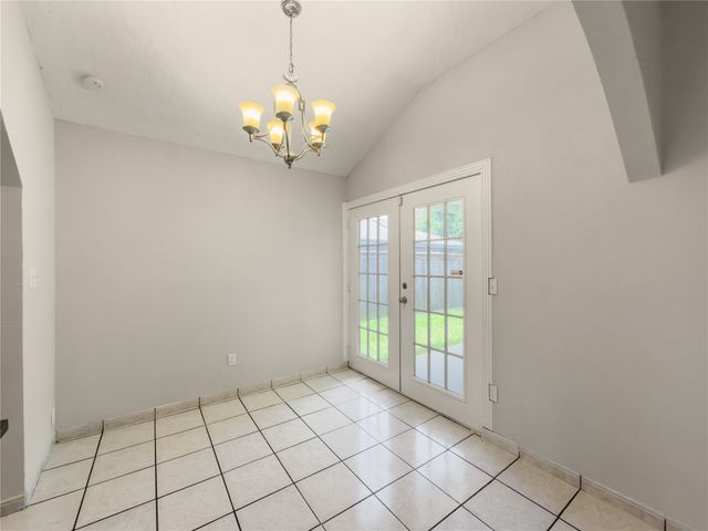 614 Red Coat Lane, Arlington, TX 76002