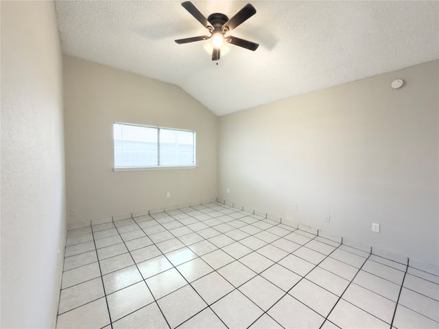 614 Red Coat Lane, Arlington, TX 76002
