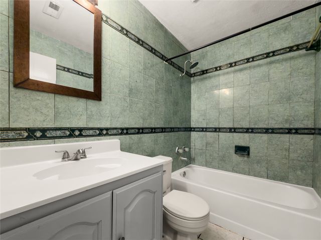 614 Red Coat Lane, Arlington, TX 76002