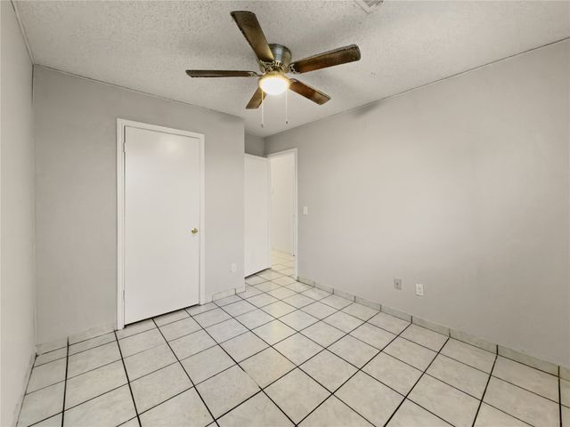 614 Red Coat Lane, Arlington, TX 76002