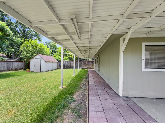 614 Red Coat Lane, Arlington, TX 76002