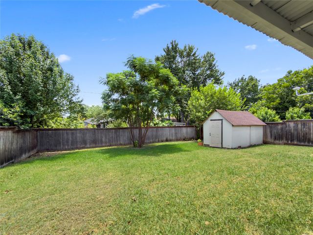 614 Red Coat Lane, Arlington, TX 76002