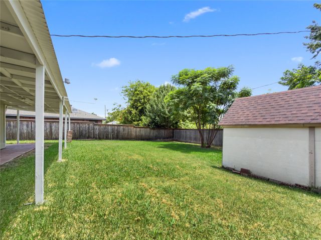 614 Red Coat Lane, Arlington, TX 76002