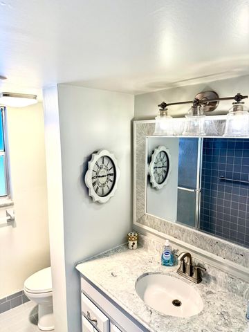 3524 Via Poinciana 505, Lake Worth, FL 33467