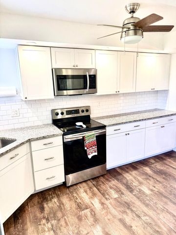 3524 Via Poinciana 505, Lake Worth, FL 33467