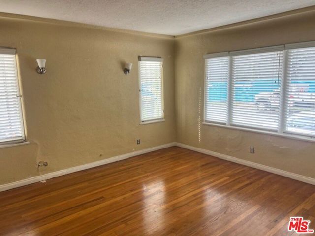 1335 Chelsea Avenue, Santa Monica, CA 90404