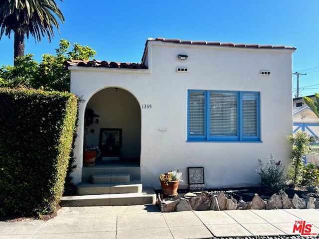 1335 Chelsea Avenue, Santa Monica, CA 90404
