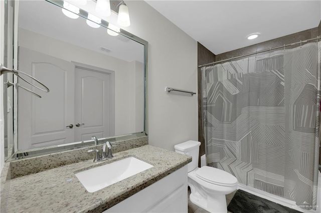 7805 N 40th Street, Mcallen, TX 78504