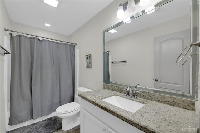 7805 N 40th Street, Mcallen, TX 78504