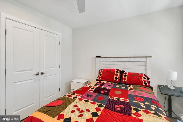 2603 LOGANBERRY DR, Herndon, VA 20171