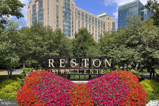 2603 LOGANBERRY DR, Herndon, VA 20171