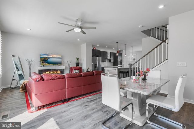 2603 LOGANBERRY DR, Herndon, VA 20171