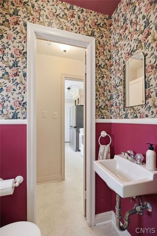 2 Lansdowne Road, Dewitt, NY 13214