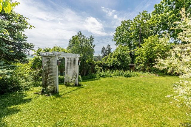 2 Lansdowne Road, Dewitt, NY 13214
