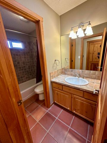 2638 ALOYSIA Lane NW, Albuquerque, NM 87104