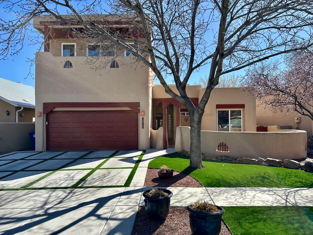 2638 ALOYSIA Lane NW, Albuquerque, NM 87104