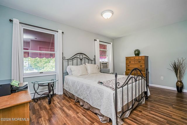 4 Mills Avenue, Port Monmouth, NJ 07758