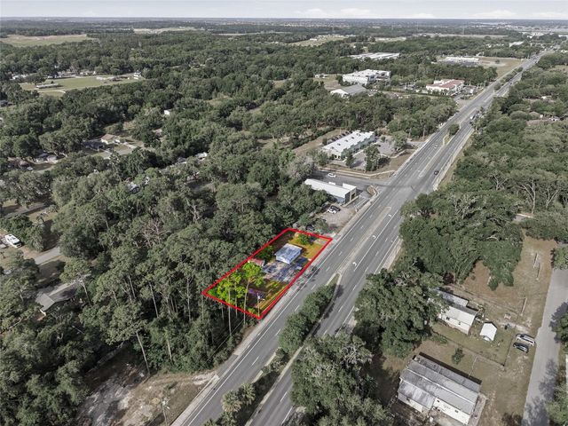 320 HIGHWAY 466, Lady Lake, FL 32159