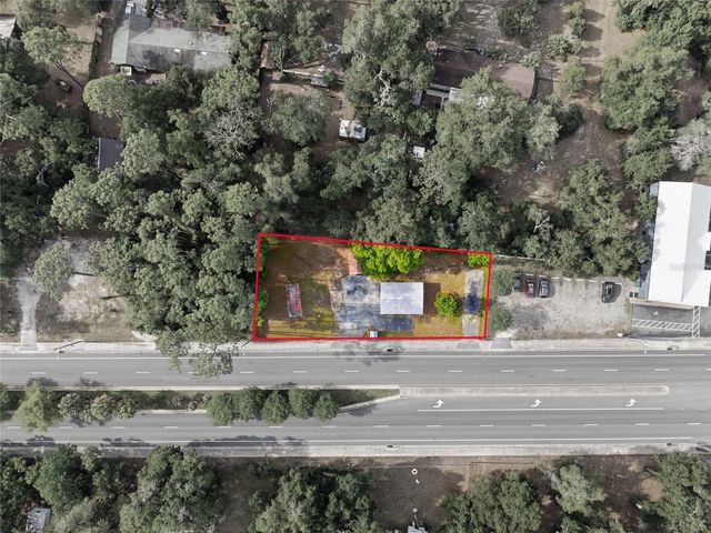 320 HIGHWAY 466, Lady Lake, FL 32159