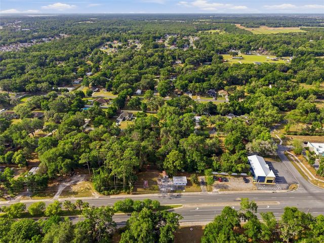 320 HIGHWAY 466, Lady Lake, FL 32159