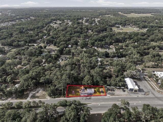 320 HIGHWAY 466, Lady Lake, FL 32159