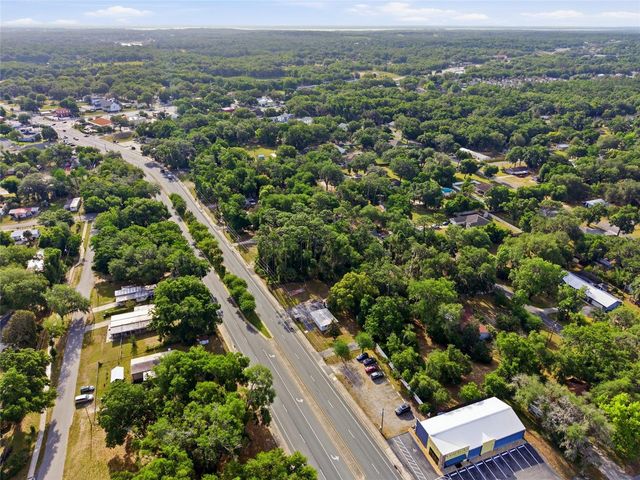320 HIGHWAY 466, Lady Lake, FL 32159