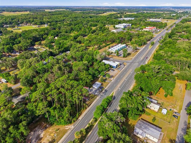 320 HIGHWAY 466, Lady Lake, FL 32159