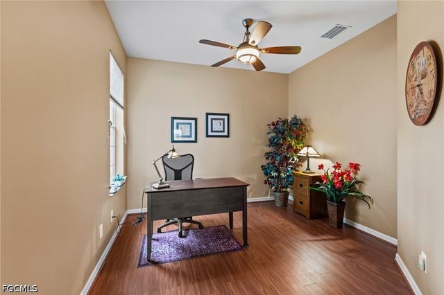 2617 Brightside CT, Cape Coral, FL 33991