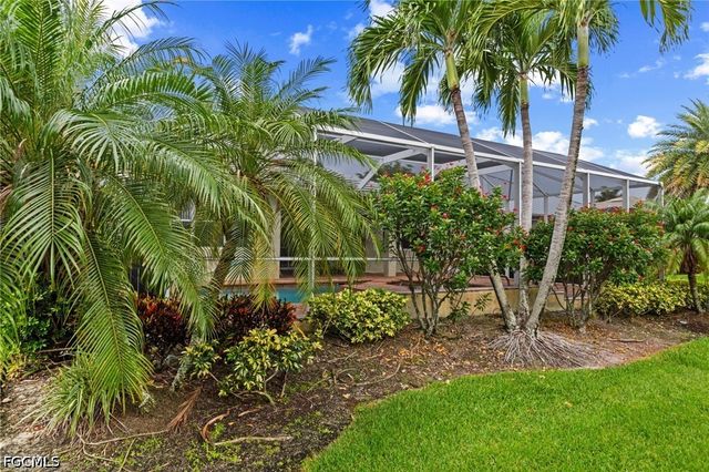 2617 Brightside CT, Cape Coral, FL 33991