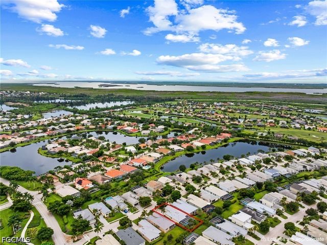 2617 Brightside CT, Cape Coral, FL 33991