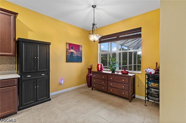2617 Brightside CT, Cape Coral, FL 33991