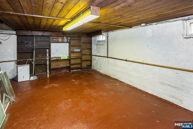 26 Crestview Hill Road, Livingston, NJ 07039