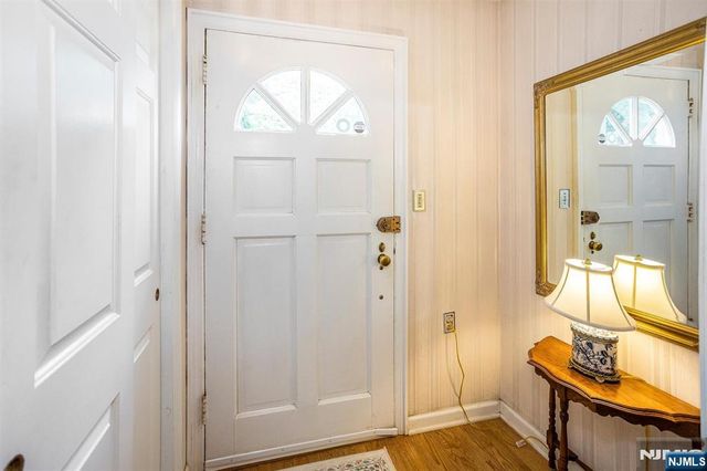 26 Crestview Hill Road, Livingston, NJ 07039