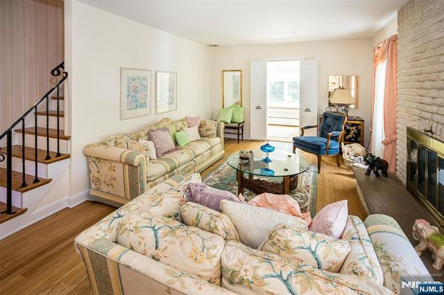 26 Crestview Hill Road, Livingston, NJ 07039