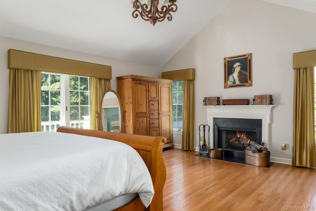 5 Willow Run Road, Greenwich, CT 06831