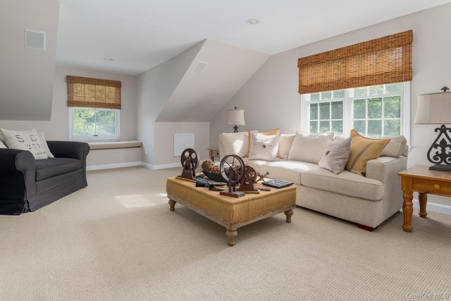 5 Willow Run Road, Greenwich, CT 06831