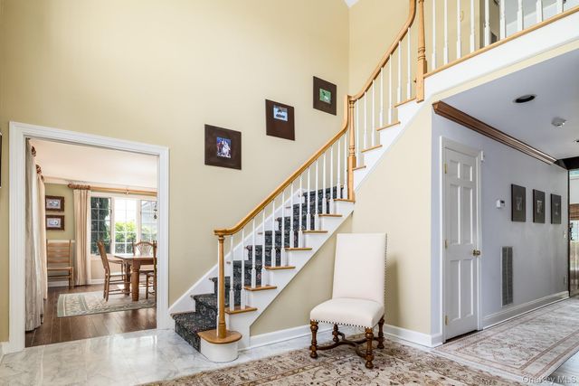5 Willow Run Road, Greenwich, CT 06831
