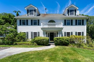 5 Willow Run Road, Greenwich, CT 06831