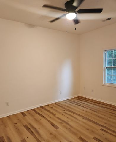 4320 Rose St., Loris, SC 29569