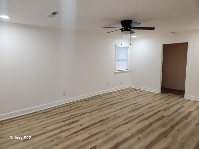 4320 Rose St., Loris, SC 29569