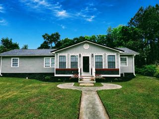 4320 Rose St., Loris, SC 29569