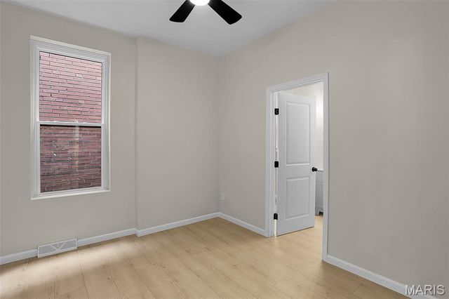 5637 Reber Place, St Louis, MO 63139